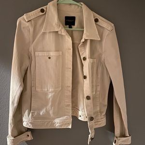 Women’s beige jacket